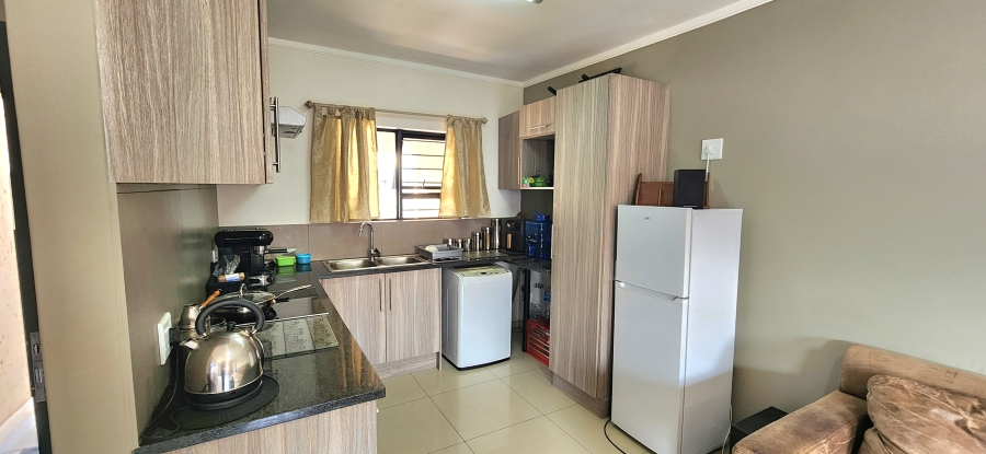 1 Bedroom Property for Sale in Gateway Manor North West